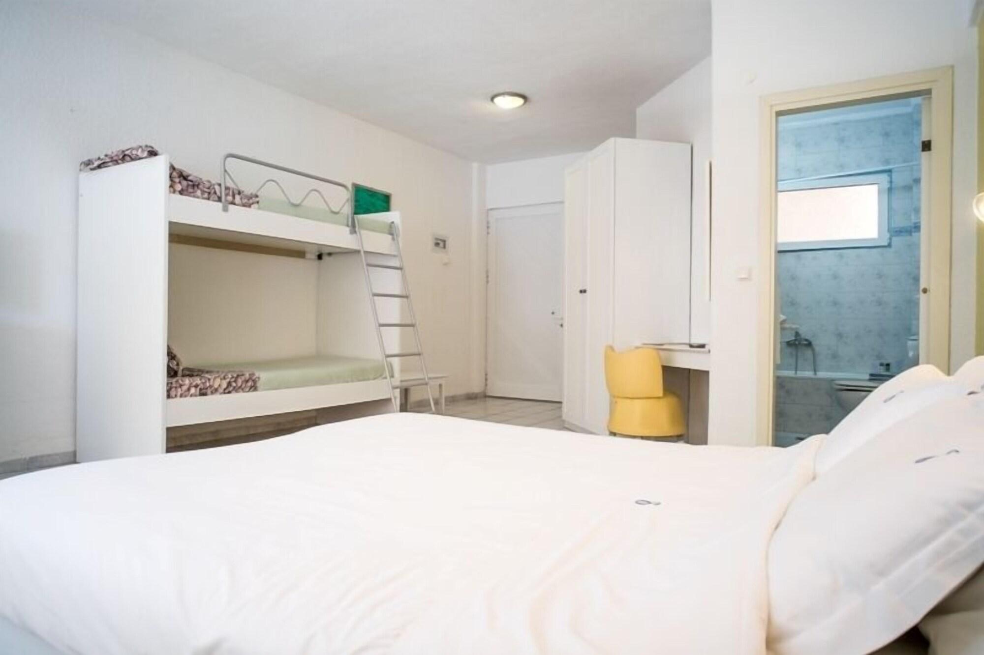 Dryades Hotel Síviri Eksteriør bilde