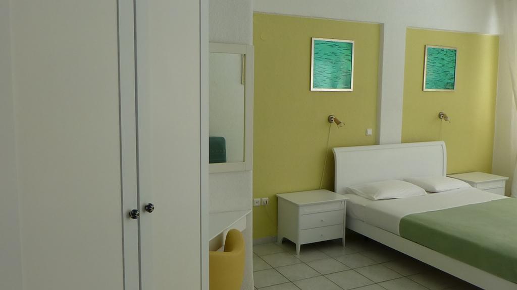 Dryades Hotel Síviri Eksteriør bilde